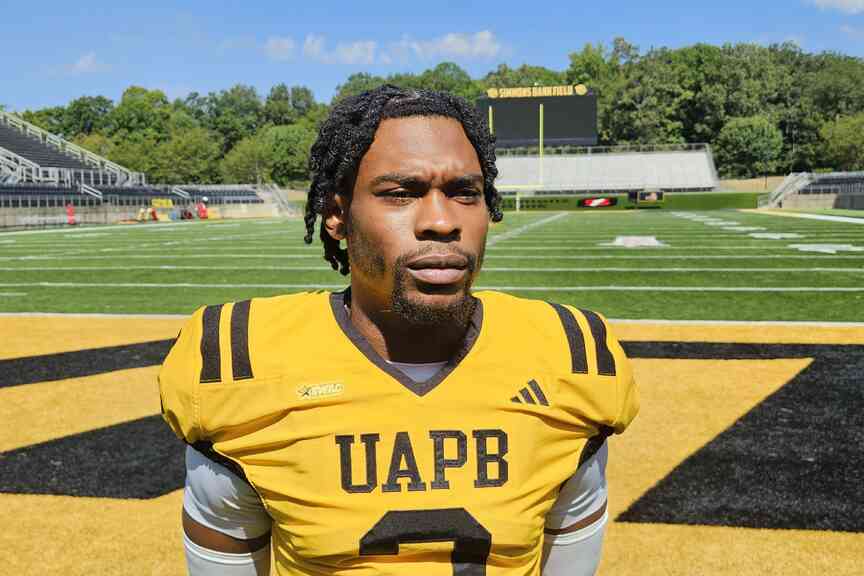 Gammage swaps offense for defense