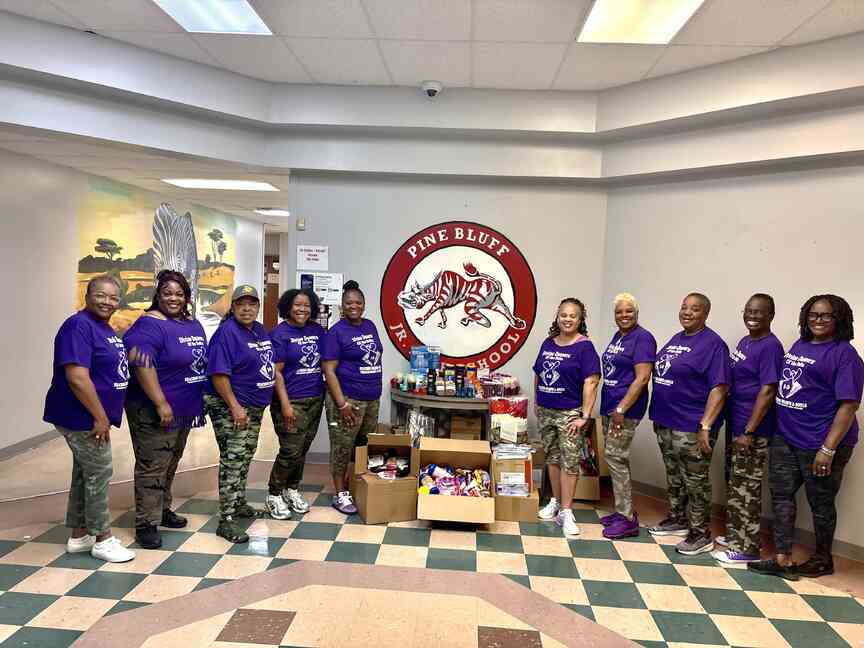 Divine Dancers partner with junior high