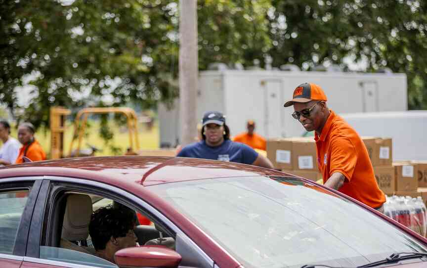 Groups host giveaway for Labor Day weekend
