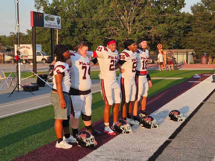White Hall Bulldogs fall short on road as Morrilton Devil Dogs win, 56-6