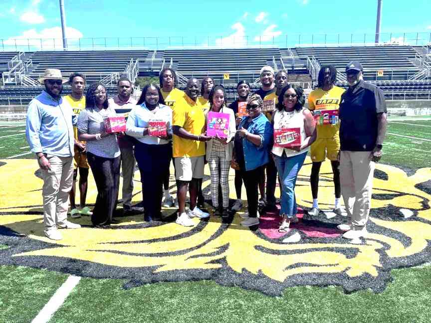 Young Professionals donate to UAPB athletics