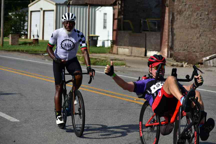 Annual Tour de Bluff sees cyclists cross state