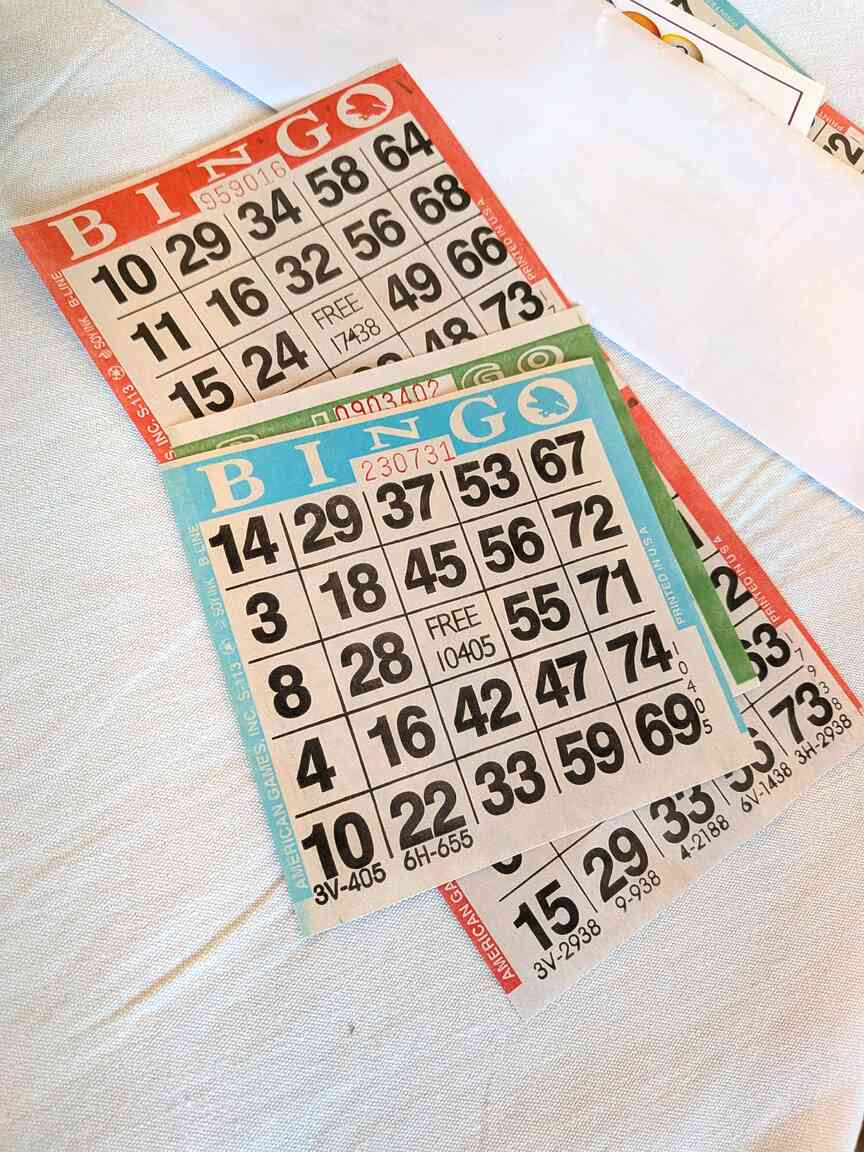 Nonprofit raises funds to fight food insecurity at Bingo Burger Bash
