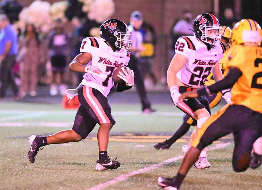 Visiting White Hall Bulldogs get season’s 1st win, leave Watson Chapel winless at homecoming