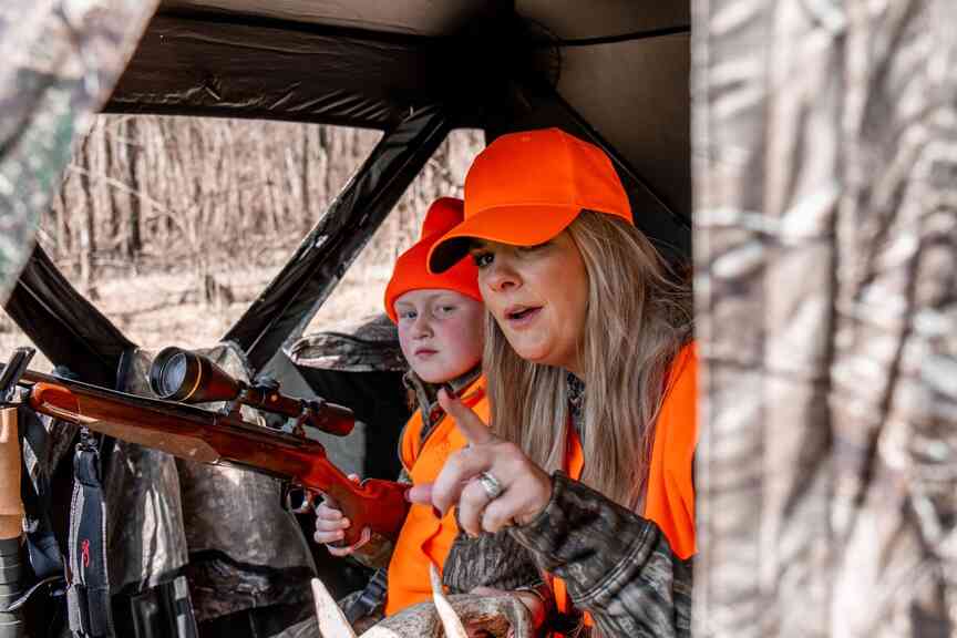 Arkansas hunters urged to update app, download tags before youth deer hunt starts Nov. 1