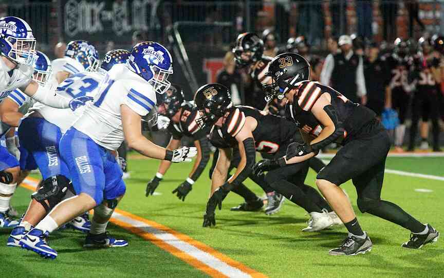 FOOTBALL PLAYOFFS: Monticello’s Accelus leads team to key win