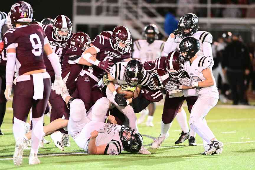 Stuttgart powers past Bauxite, reaches semis