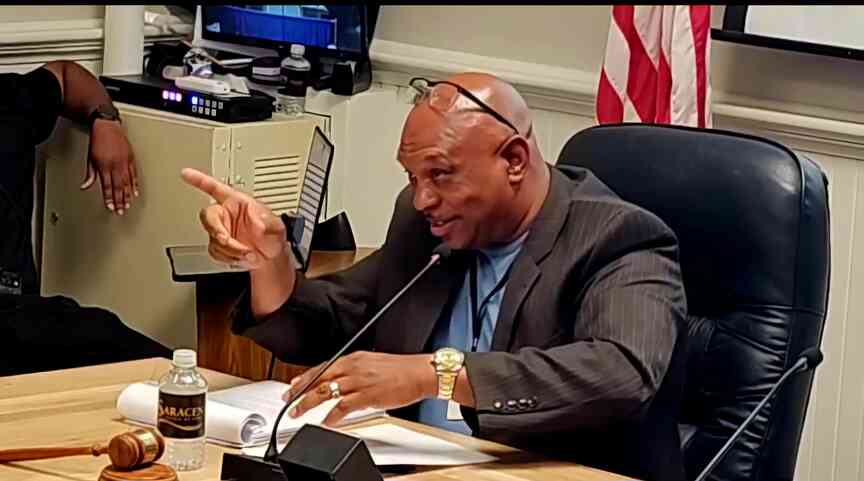 Jefferson County judge wins filing on back pay order