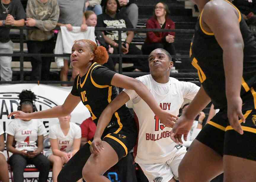Watson Chapel girls beat White Hall, 70-61