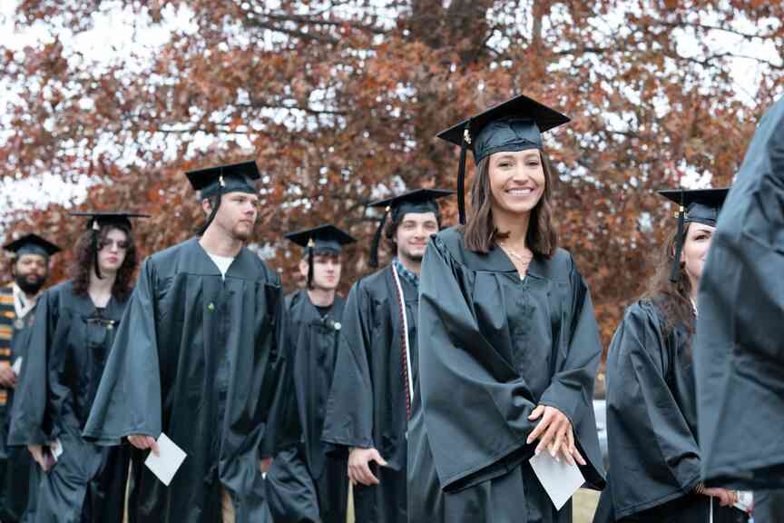 UAM holds commencement ceremony