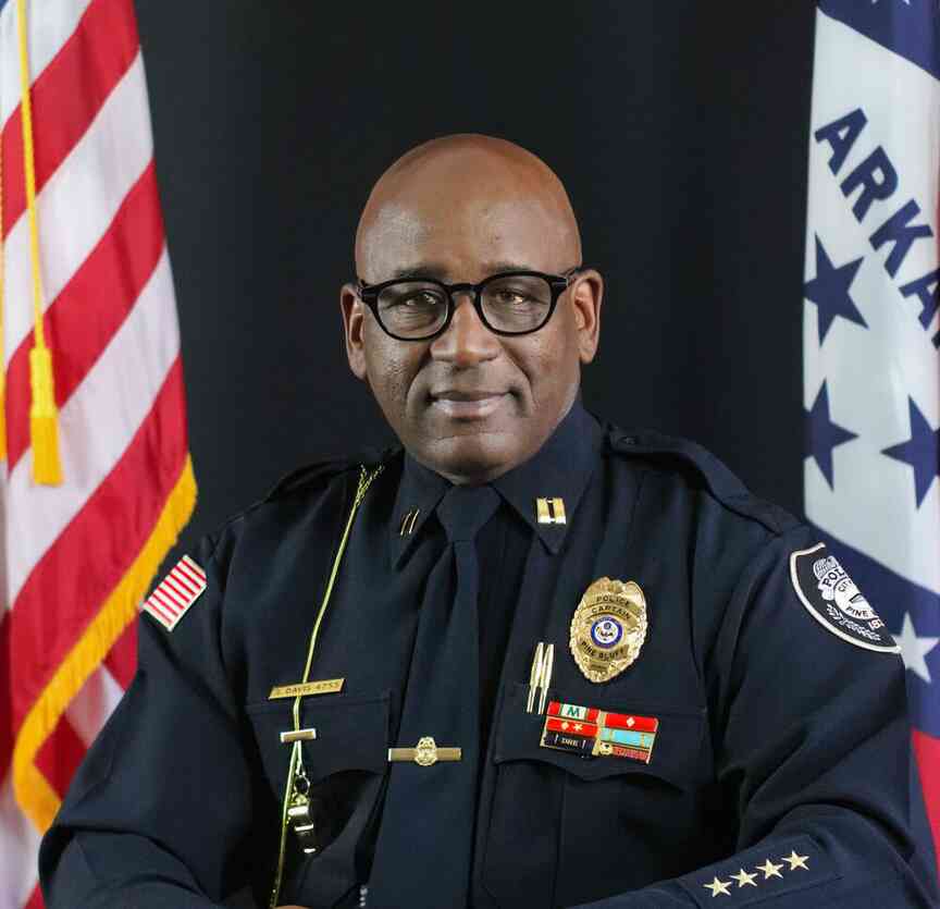 Pine Bluff hires Shawn Davis as police chief
