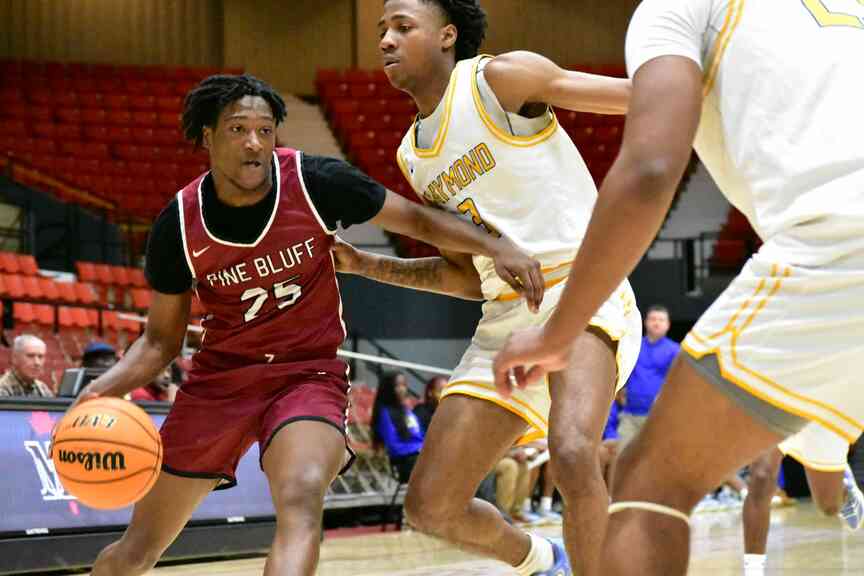 KING COTTON 2025: Raymond Rangers pull away from Pine Bluff Zebras