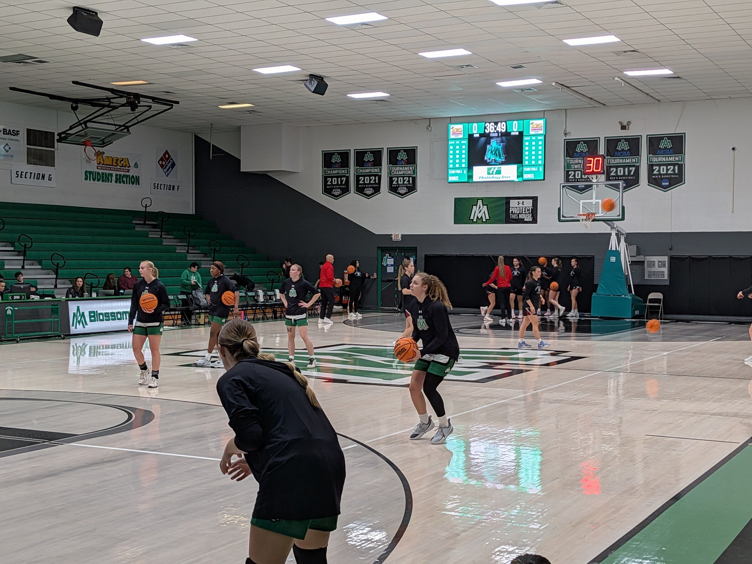 Women of UAM win big at home