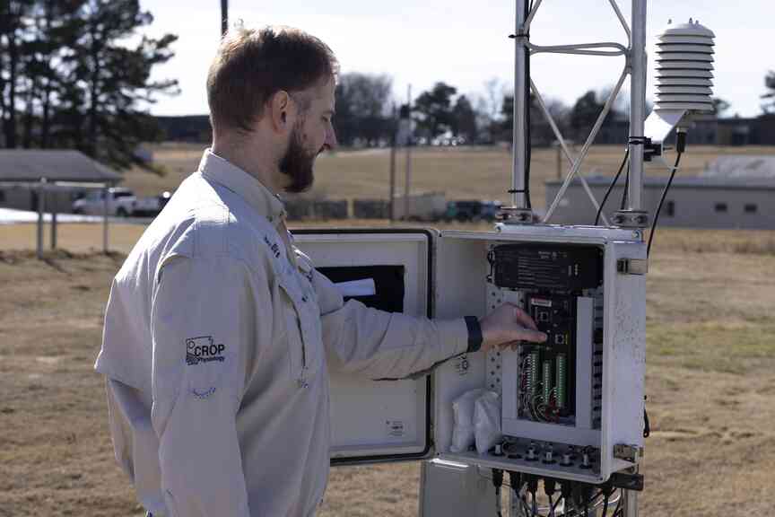 Arkansas Agricultural Experiment Station building 20 new weather stations