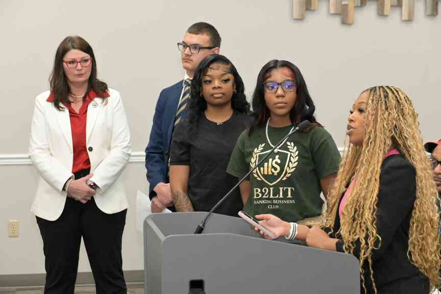 Arkansas education board hears Pine Bluff students, teachers