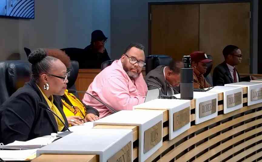 Pine Bluff City Council overrides mayor’s veto on funding for Urban Renewal Agency