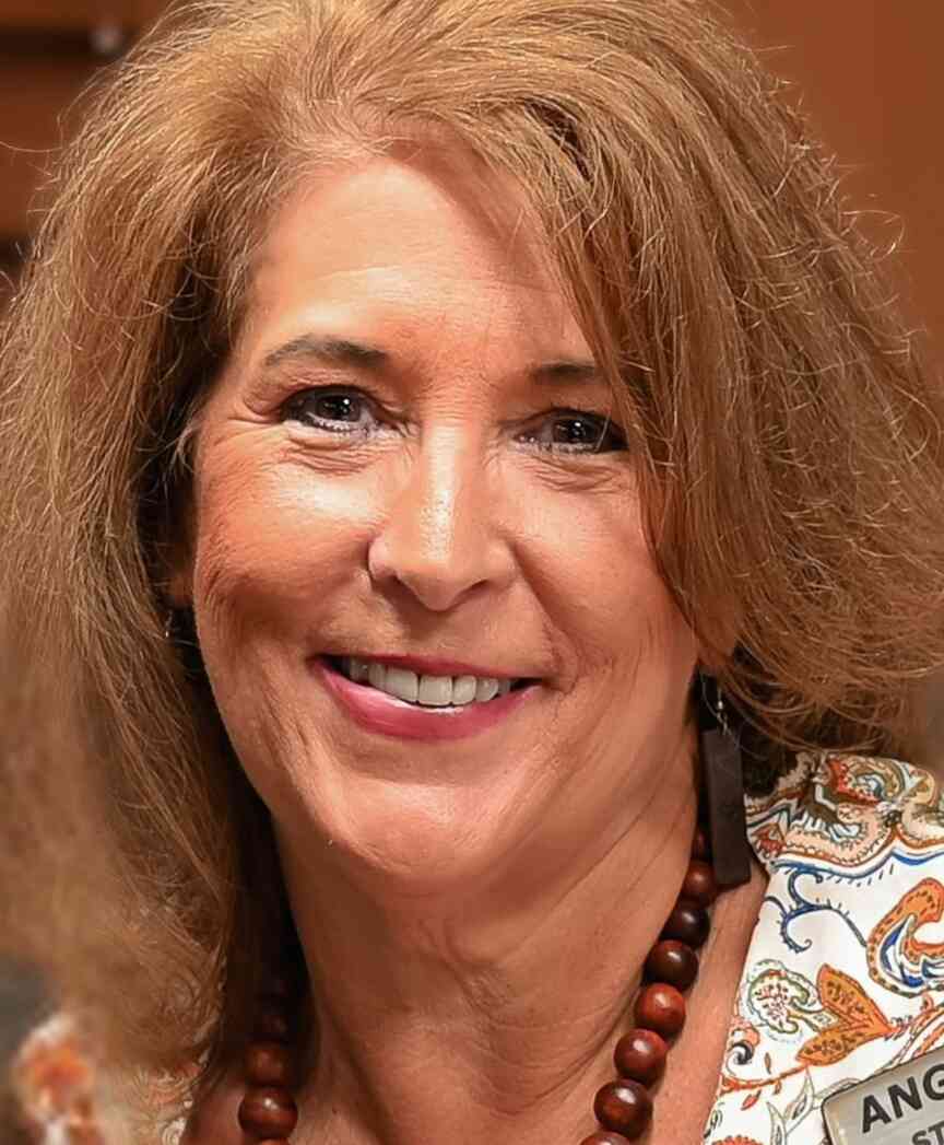 Stone Bank names White Hall branch head