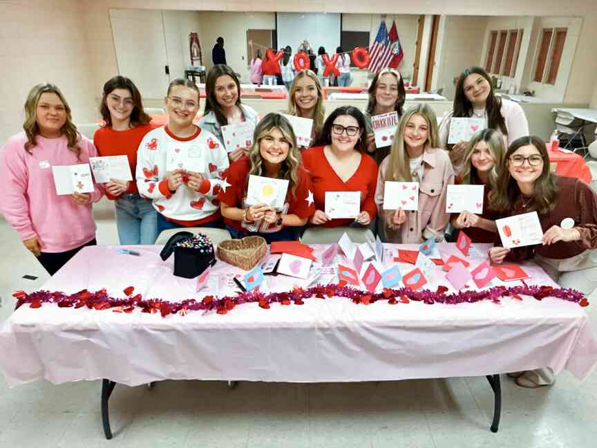 UAM sorority event makes valentines for Monticello nursing home