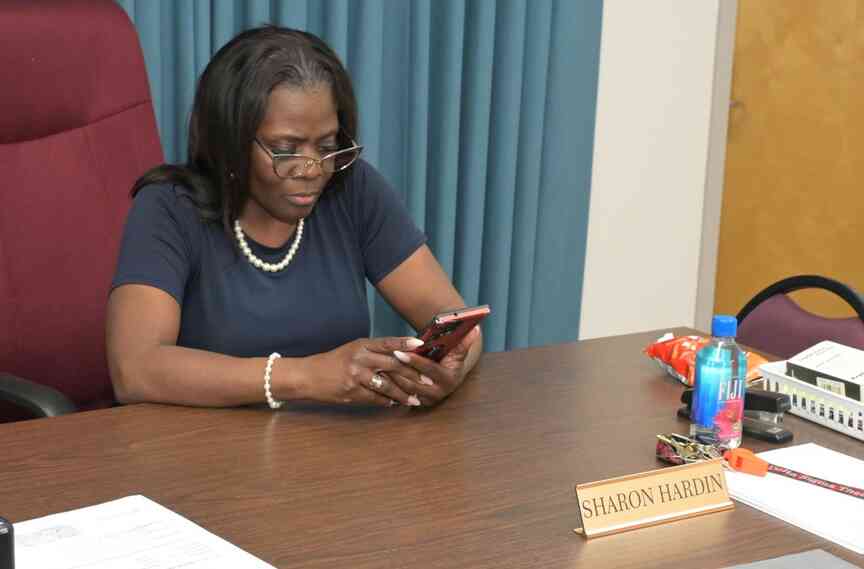 Votes tallied in primary, judicial races
